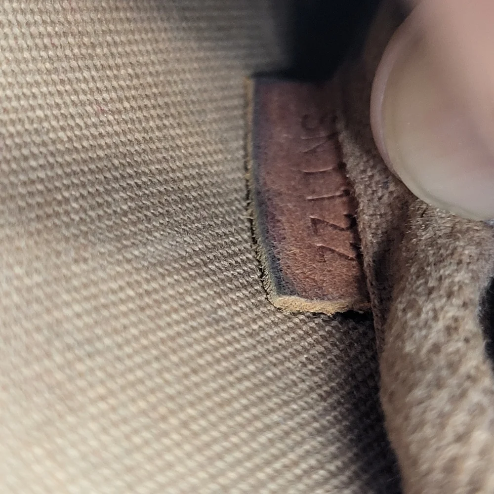 LOUIS VUITTON Eva Monogram Leather Pochette Bag..Authentic..